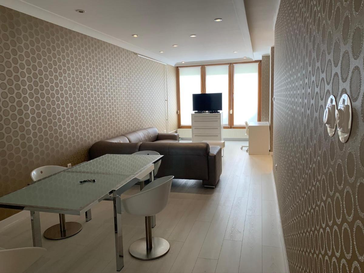 Ruben Apartman City Center Debrecen Buitenkant foto